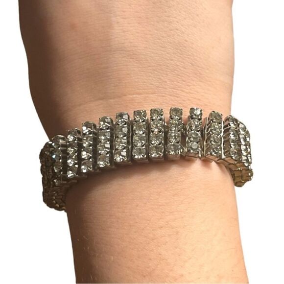 Vintage 1950s Rhinestone Expanding Bracelet - Picture 1 of 10